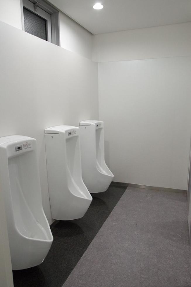 2階男子WC