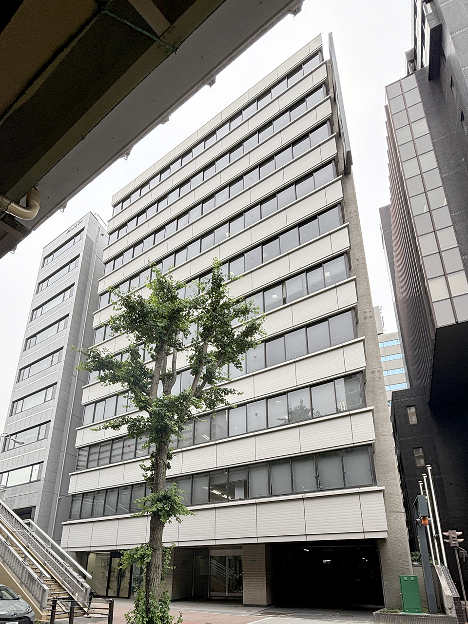Shin-Osaka Yachiyobuilding