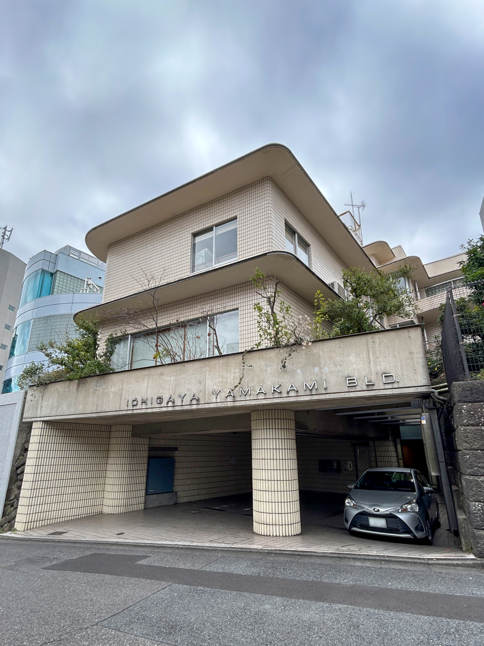 Ichigaya mountain topbuilding