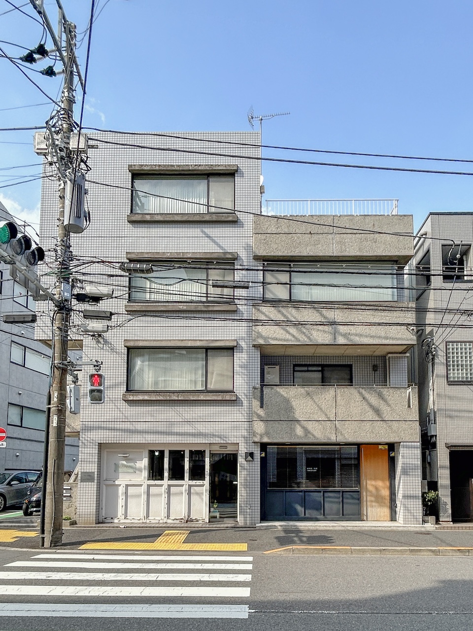 Uehara 2-chome store for rent