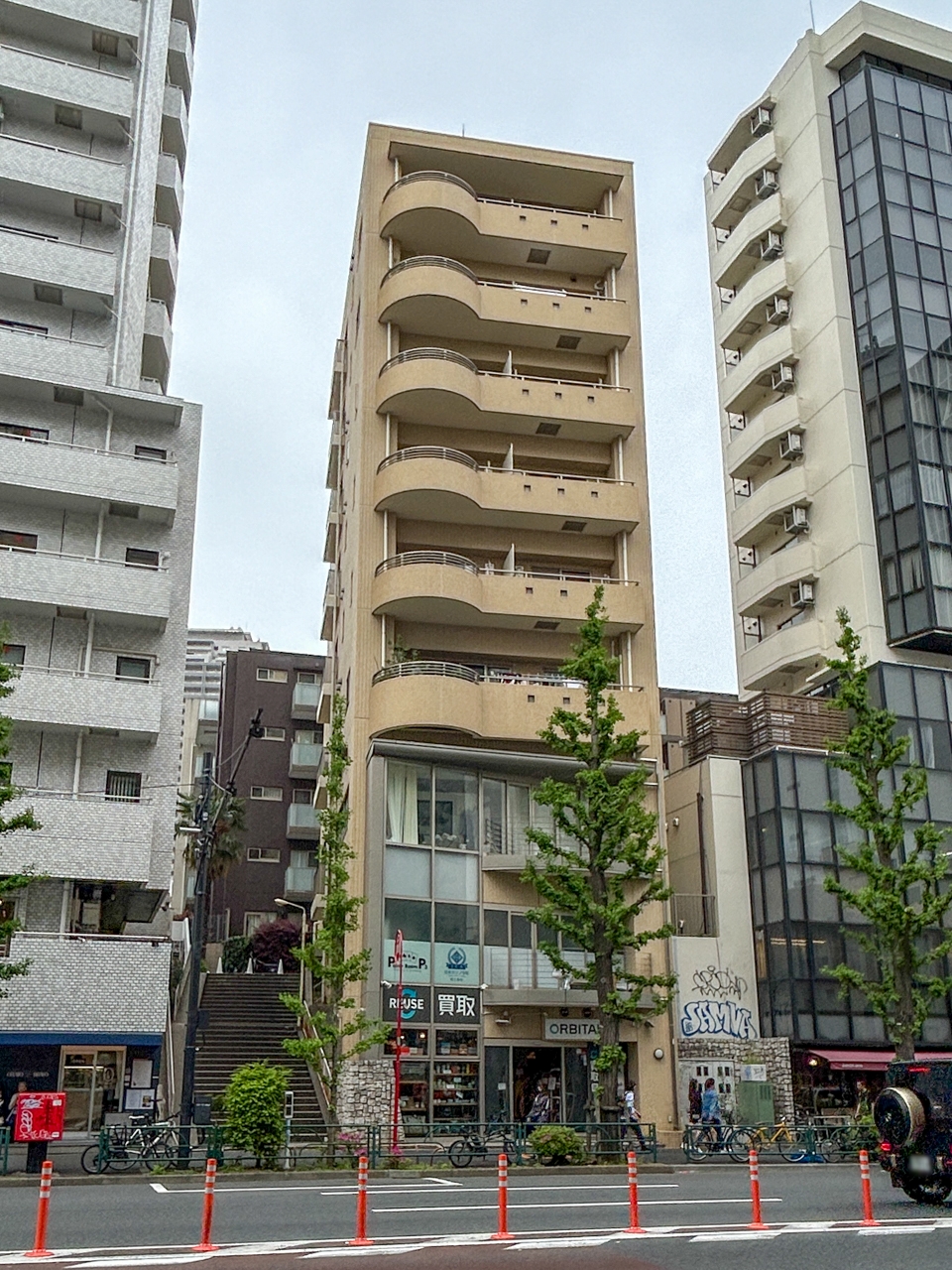 Colline Daikanyamabuilding