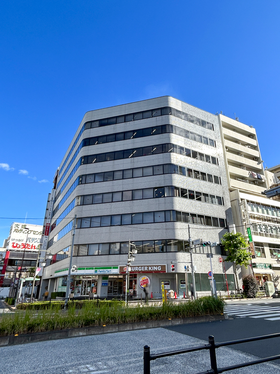 Nissei Otsuka Station Building (Nippon Life Insurance Otsuka Station Building)