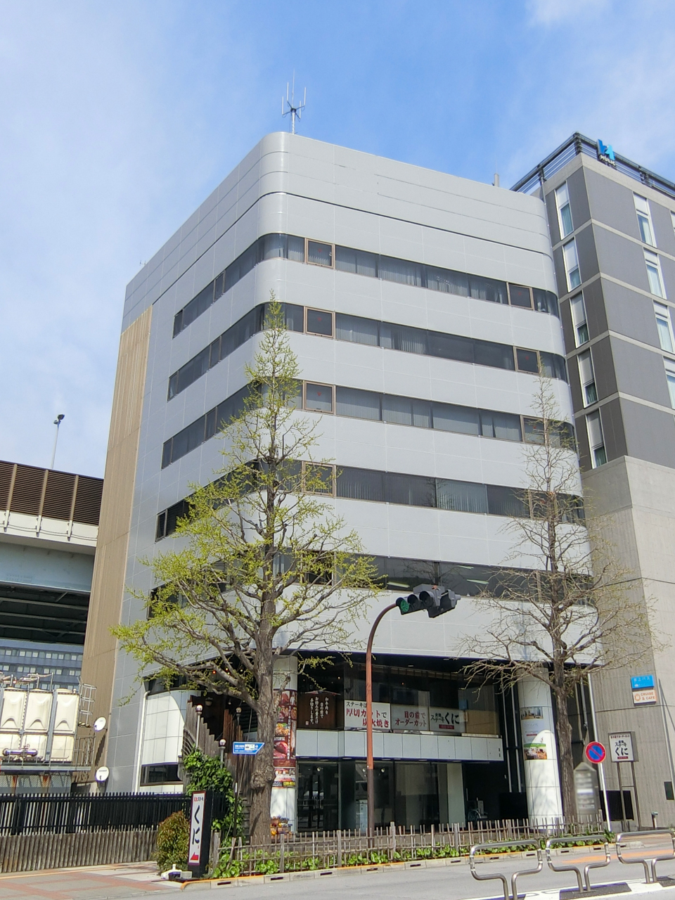 Ryogoku Gai Building, in front of the Kokugikan Sumo Hall