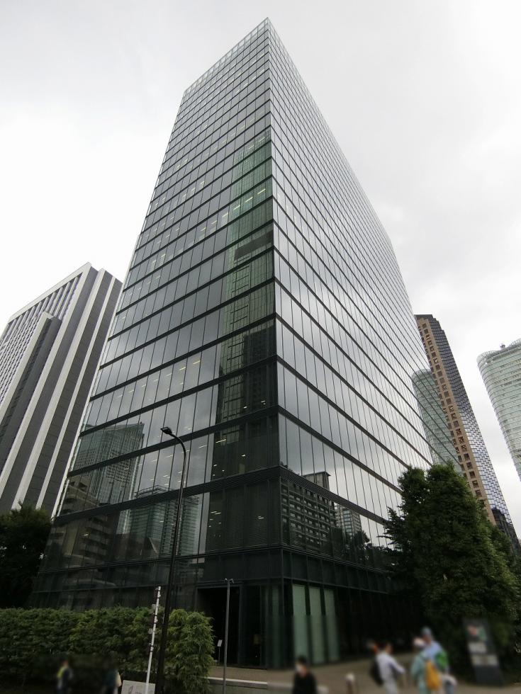 . BASE TORANOMON (Toranomon Towers Office 19th floor)