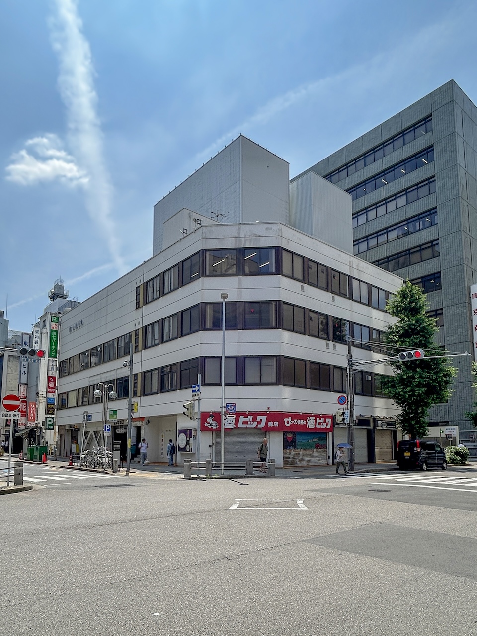 The Seventh Nishiki Building (The Seventh Nishiki Building)