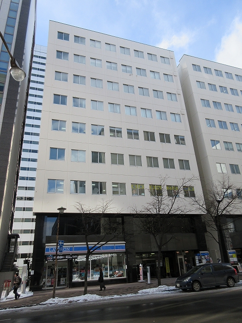 井門札幌パークフロントビル 地下鉄 大通 駅から徒歩3分 設備の整った視認性抜群のオフィスビルです